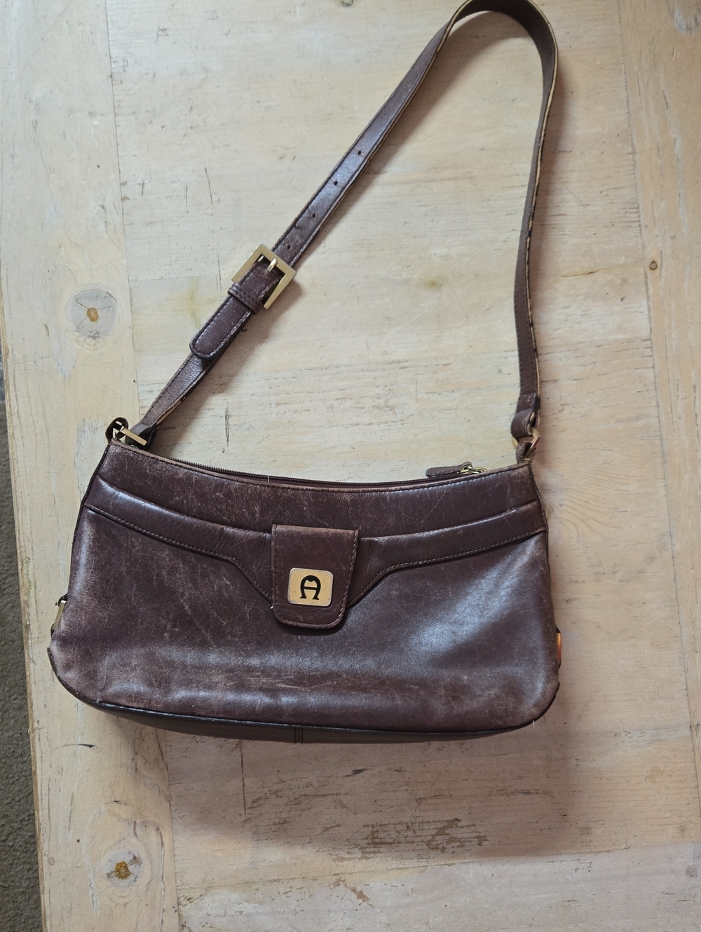 Etienne Aigner Brown Leather Shoulder Bag with Gold Hardware